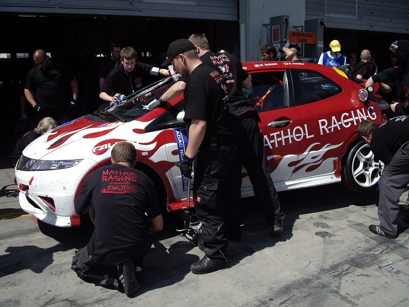 Nürburgring 24h-Rennen bei MATHOL-Racing